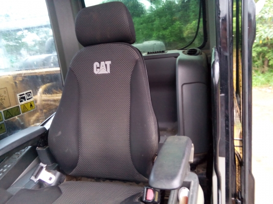 ขายรถขุด CAT 320 D สภาพเหมือนรถใหม่ พร้อมใช้งาน เล่มพร้อมโอน
