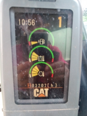 ขายรถขุด CAT 320 D สภาพเหมือนรถใหม่ พร้อมใช้งาน เล่มพร้อมโอน