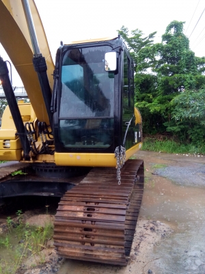 ขายรถขุด CAT 320 D สภาพเหมือนรถใหม่ พร้อมใช้งาน เล่มพร้อมโอน ขายรถขุด CAT 320 D สภาพเหมือนรถใหม่ พร้อมใช้งาน เล่มพร้อมโอน