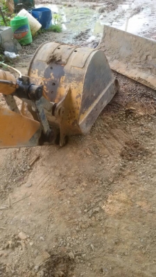 ขายรถแบคโฮ KOMATSU PC60-1 ราคา 330000 ขายรถแบคโฮ KOMATSU PC60-1 ราคา 330000