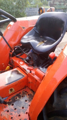 รถไถ 34 แรง    ( เอกสารอินวอย  )  อุปกร 3 ชิ้น   ผานหน้ +ผานหลัง + โรตาลี   พร้อมใช้ราคาเบา ฯฯฯ  145,000  บาท   วันทูคอล 0986683479 dtac 0991751349 สิทธิ์ คับ