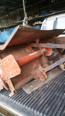 รถไถ 34 แรง    ( เอกสารอินวอย  )  อุปกร 3 ชิ้น   ผานหน้ +ผานหลัง + โรตาลี   พร้อมใช้ราคาเบา ฯฯฯ  145,000  บาท   วันทูคอล 0986683479 dtac 0991751349 สิทธิ์ คับ