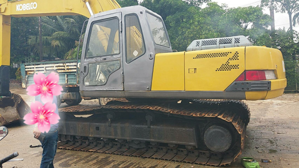 ขายรถแบคโฮ KOBELCO SK220-/// ราคา 450000