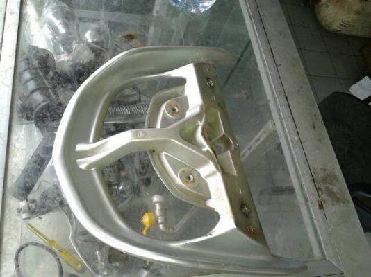 กันตก step (เหล็กท้ายเบาะ)