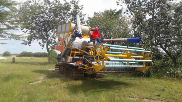 ขายรถเกียว ข้าว อุ้ม เครื่อง HO 7 D 195 เทอร์โบ อุ้ม 1600 ตัวเดิน 10 ปั้มเบอร์ 22 ต้องการขาย 385000 บาท วันทูคอล 0986683479 dtac 0991751349 สิทธิ์ คับ ขายรถเกียว ข้าว อุ้ม เครื่อง HO 7 D 195 เทอร์โบ อุ้ม 1600 ตัวเดิน 10 ปั้มเบอร์ 22 ต้องการขาย 385000 บาท วันทูคอล 0986683479 dtac 0991751349 สิทธิ์ คับ