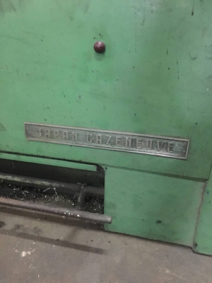 ขายเครื่องกลึง6ฟุตรางเป็นแบบบอลสกรูระบบไฮโดรลิคญี่ปุ่นเครื่องราคากันเองเหมาะแก่งานพาส