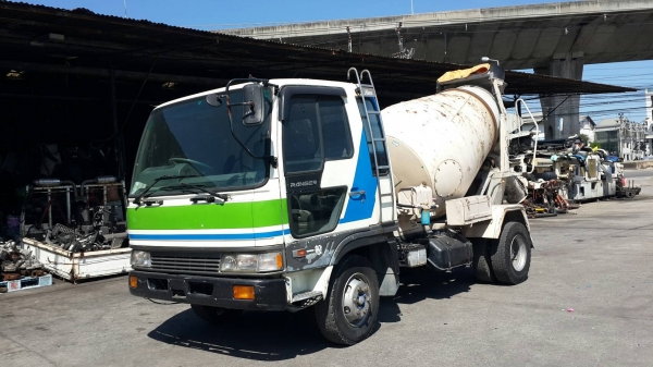 ขายรถโม่ปูน 6ล้อยี่ห้อ  HINO  เครื่อง H07D 6สูบ 19.5  แรงม้ารถประกอบเก่านอก ยังไมเคยใช้งานในไทย  ไม่มีทะเบียน ขายราถูก 590,000 บาท สนใจ  ติดต่อด่วน////081-8833166