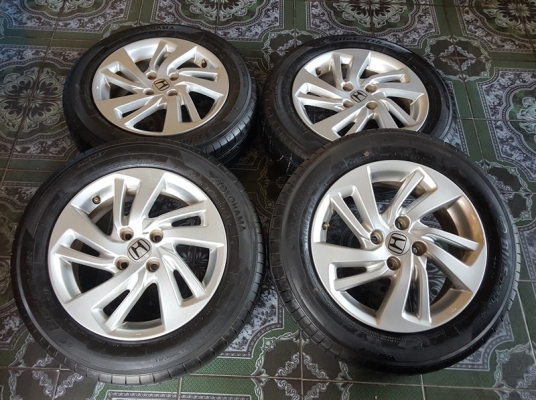 ขายล้อHONDA JAZZ GK 15 ยางปี16  4ล้อ