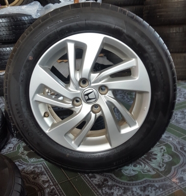 ขายล้อHONDA JAZZ GK 15 ยางปี16  4ล้อ