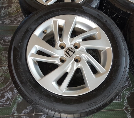 ขายล้อHONDA JAZZ GK 15 ยางปี16  4ล้อ