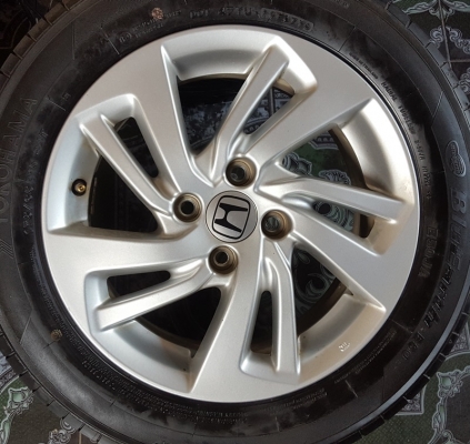 ขายล้อHONDA JAZZ GK 15 ยางปี16  4ล้อ