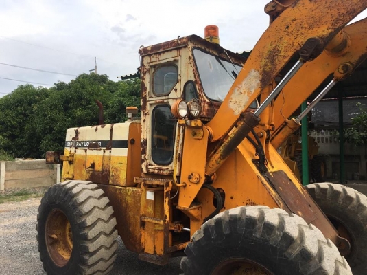 ขายรถตัก Komatsu 510 รถนอกนำเข้าจากญี่ปุ่น 100\% สภาพสวย พร้อมใช้งาน สนใจติดต่อ 081-948-5494