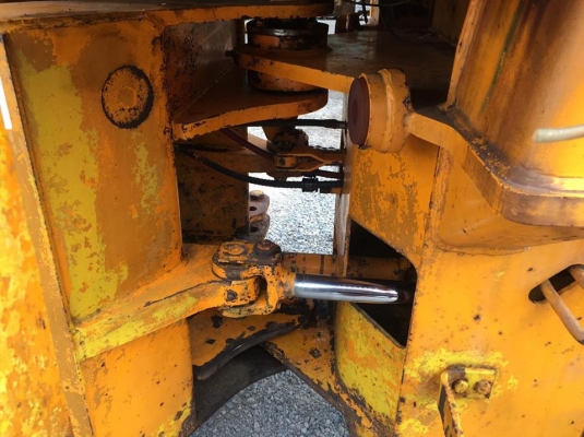 ขายรถตัก Komatsu 510 รถนอกนำเข้าจากญี่ปุ่น 100\% สภาพสวย พร้อมใช้งาน สนใจติดต่อ 081-948-5494