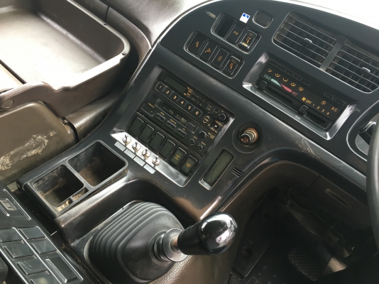 ขายหัวเก๋ง ISUZU GIGA นำเข้าจากญึ่ปุ่น100\% ราคาถูกๆ สภาพสวยๆมาก สนใจติดต่อ 081-948-5494