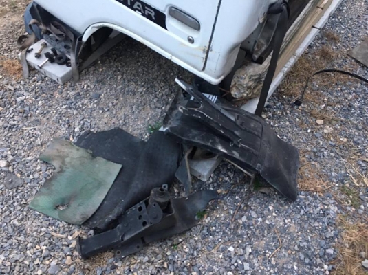 ขายหัวเก๋งรถบรรทุก 4ล้อ,6 ล้อเล็ก NISSAN CABSTAR นำเข้าจากญี่ปุ่น พร้อมใช้ สนใจติดต่อ 081-9485494