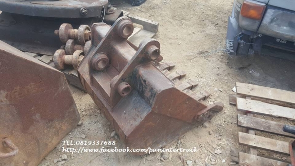 FROM JAPAN BUCKET บุ๊งกี๋สำหรับรถขุดไซค์ 40,45,50,55 สลัก 45 มิล/ แบบมีปีกข้าง /5 ฟัน/ ราคาเพียง 9,000 บาท