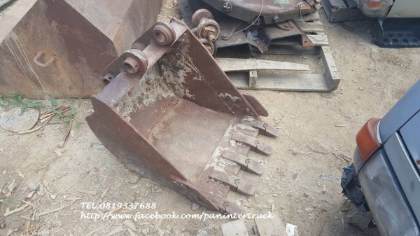 FROM JAPAN BUCKET บุ๊งกี๋สำหรับรถขุดไซค์ 40,45,50,55 สลัก 45 มิล/ แบบมีปีกข้าง /5 ฟัน/ ราคาเพียง 9,000 บาท