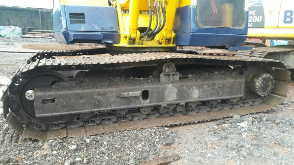 ขายรถขุดPC200-5กับPC120-5ขายเหมาสองคัน