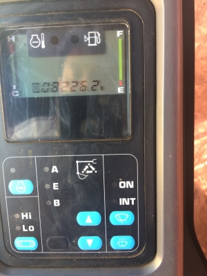 ขายรถแบคโฮ KOMATSU PC200-7 ไมล์ 8000 ชม.เอกสารเล่ม ราคา 1680000