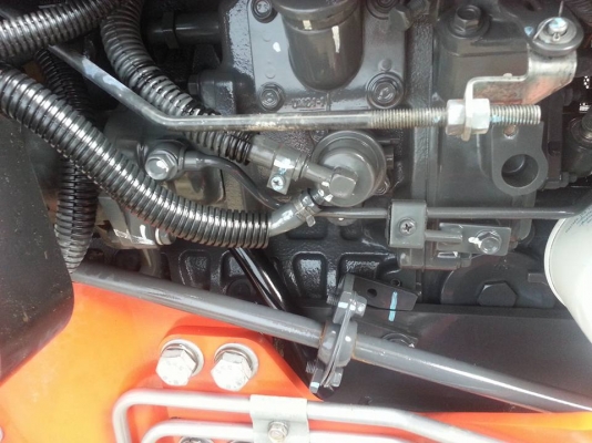 คูโบต้า L3208SP 4 WD รถเกรดA ใบมีดดันหน้า