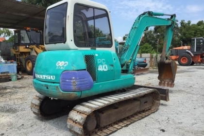 ขาย รถแบคโฮ KOMATSU PC40-7 เก๋ง เก่าญี่ปุ่นแท้ โทร.090-986-2521 อ๊อบ