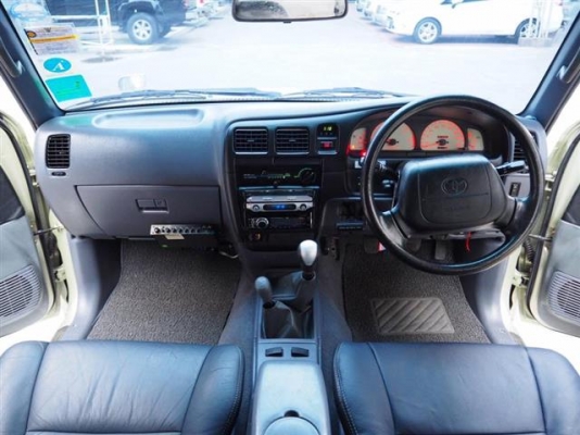 TOYOTA SPORT RIDER 3.0 SR5 LIMITED 4WD สีบ.ทอง ปี 2000