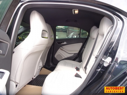 BENZ A-CLASS A180 W176 1.6 BlueEFFICIENCY AT ปี2014