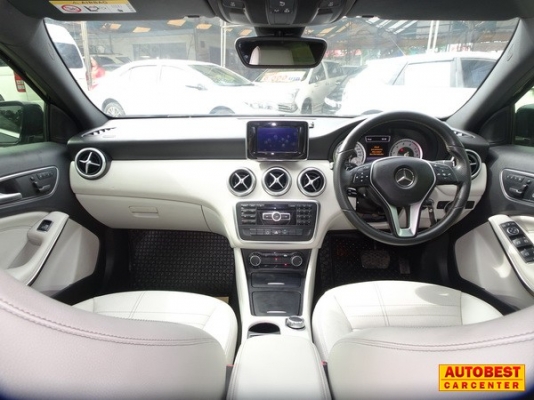 BENZ A-CLASS A180 W176 1.6 BlueEFFICIENCY AT ปี2014