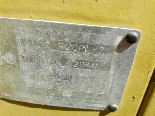 ขายค่ะ..KOMATSU  D20PL-7 เก่าญี่ปุ่นแท้...สภาพสวย...เครื่องปั๊มดี...ระบบคล่อง...โทร..089-3818694  ดวงนภา