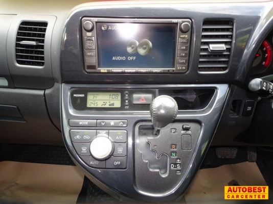 TOYOTA WISH 2.0Q SPORT TOURING III AT ปี 2008