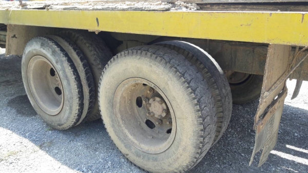 ขายสิบล้อหน้ายาว