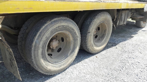 ขายสิบล้อหน้ายาว