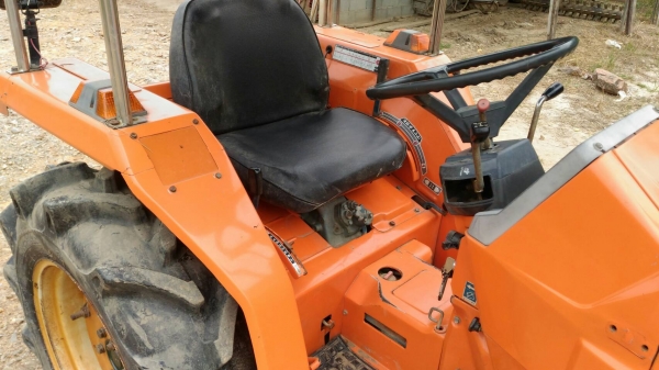 ขายคูโบต้า l1-20 สภาพดี เครื่องเกียร์ดี เครื่อง di ประหยัดน้ำมัน