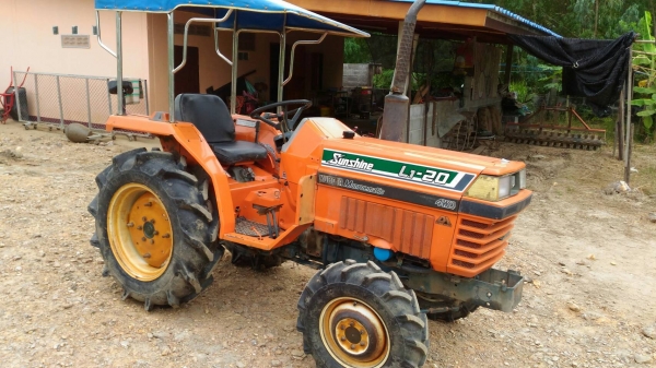 ขายคูโบต้า l1-20 สภาพดี เครื่องเกียร์ดี เครื่อง di ประหยัดน้ำมัน