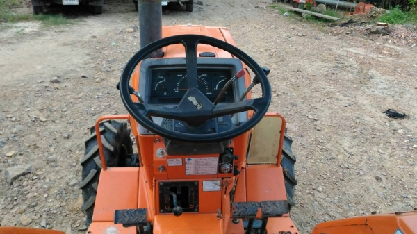 ขายคูโบต้า l1-20 สภาพดี เครื่องเกียร์ดี เครื่อง di ประหยัดน้ำมัน