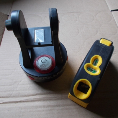 เครื่องวัดระดับน้ำเลเซอร์