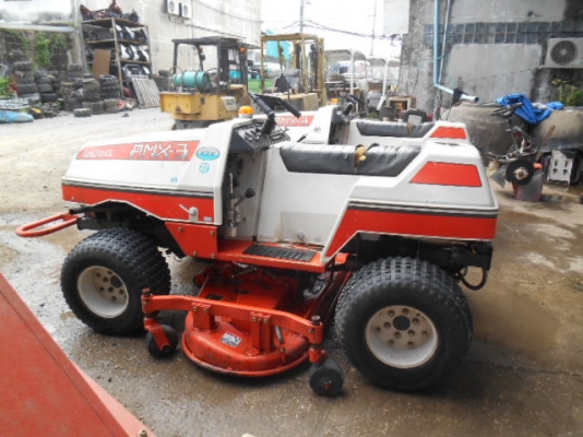 รถตัดหญ้า KUBOTA AMX-3 4WD-4WS พร้อมใช้งาน รถตัดหญ้า KUBOTA AMX-3 4WD-4WS พร้อมใช้งาน