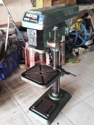 แท่นเจาะ rexon ไฟบ้าน 1 แรง 16 mm. พร้อมใช้งาน สภาพสวยๆ เดิมๆๆ 7,000 แท่นเจาะ rexon ไฟบ้าน 1 แรง 16 mm. พร้อมใช้งาน สภาพสวยๆ เดิมๆๆ 7,000