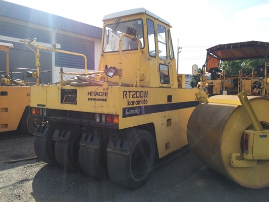 DYNAPAC/ HITACHI : RT200WT ปี1995 นำเข้าตรงจากญี่ปุ่นครับ