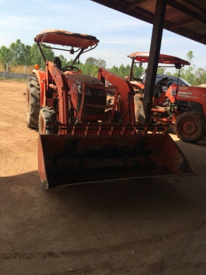 รถไถล้อยางโคโบต้า  รุ่น L4708  พร้อมอุปกรณ์  มีเล่มทะเบียน