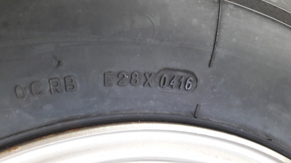 -ล้อกระทะผ่า 14" +ยางปี16 (XCD เส้นละเกือบ4พัน) -ล้อซิ่ง 17" +ยางปี15 ดอกหนา   line :boycp2009