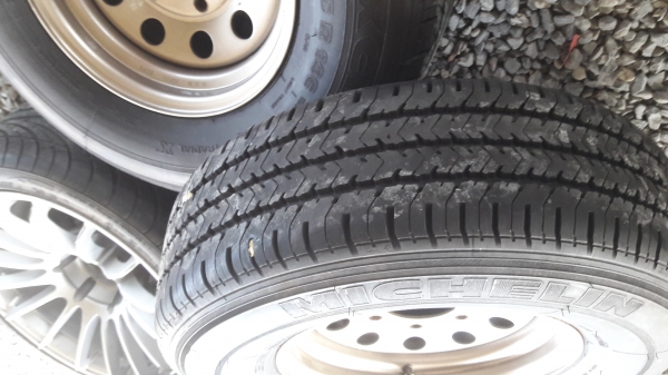 -ล้อกระทะผ่า 14" +ยางปี16 (XCD เส้นละเกือบ4พัน) -ล้อซิ่ง 17" +ยางปี15 ดอกหนา   line :boycp2009