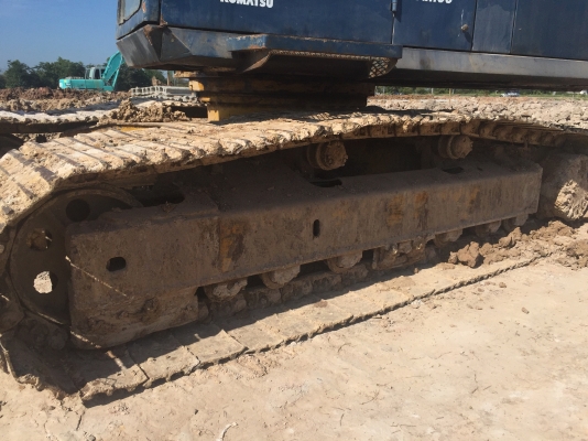 Komatsu Pc200 รุ่น5