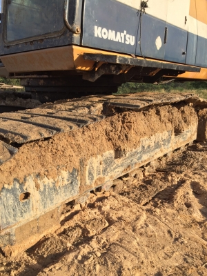 ขาย 435,000 KOMATSU pc 200-5 คอลโทลสั้น ซีเรียลสูง เครื่องเดิมดี ปั้มแรง ช่วงล่างพอใช้(รถอยู่ ชลบุรี) 090-772-3710 090-772-3708