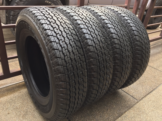 ยางถอดป้ายแดง Bridgestone 205 R16 ปลายปี16 ราคาไม่แพง