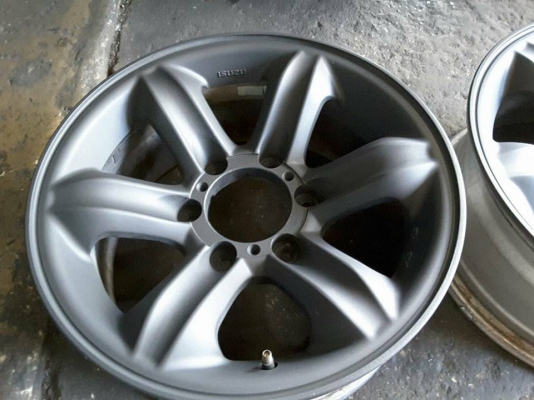 ล้อเล้บเหยี่ยว อีซุสุ แท้ ขอบ 16*7 et7.5 สวยๆ มี 2วง ล้อเล้บเหยี่ยว อีซุสุ แท้ ขอบ 16*7 et7.5 สวยๆ มี 2วง