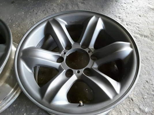 ล้อเล้บเหยี่ยว อีซุสุ แท้ ขอบ 16*7 et7.5 สวยๆ มี 2วง ล้อเล้บเหยี่ยว อีซุสุ แท้ ขอบ 16*7 et7.5 สวยๆ มี 2วง