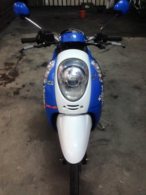 New Scoopy i ปี 56 น๊อตทอง-ล้อDiD New Scoopy i ปี 56 น๊อตทอง-ล้อDiD