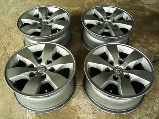 แม็กกระบะ-รถตู้ขอบ16 เอนไกแท้ 6รู139 สีสวย สภาพดี (4วง3,900)