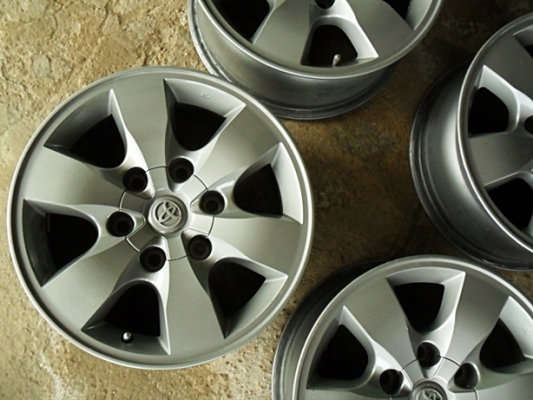 แม็กกระบะ-รถตู้ขอบ16 เอนไกแท้ 6รู139 สีสวย สภาพดี (4วง3,900)